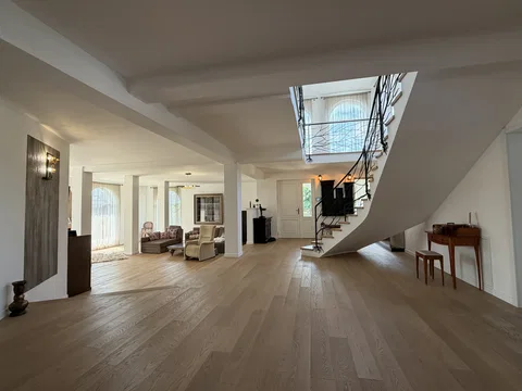 Vilă de Lux cu Teren Generos de 2.108 mp – Florești - fotografie 3