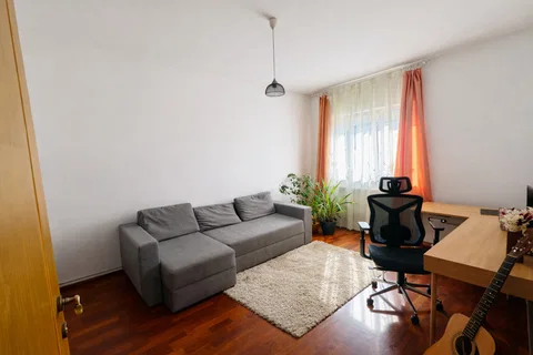 Casă de vânzare în cartierul Gruia – 140 mp utili și teren de 834 mp - fotografie 3