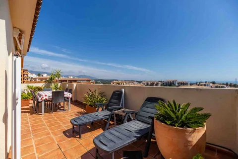 🌊 Penthouse de Vis între Marbella și Fuengirola: Unde Marea Mediterană îți bate - fotografie 11