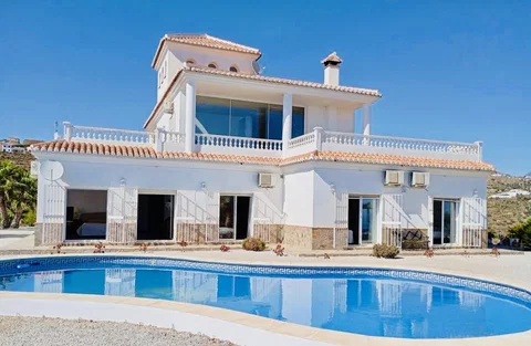 Vila superba, 47 km de Malaga, vedere spre mare - fotografie 2