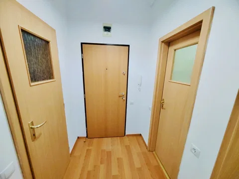 Apartament modern, 1 camera, 38 m2 utili - fotografie 3