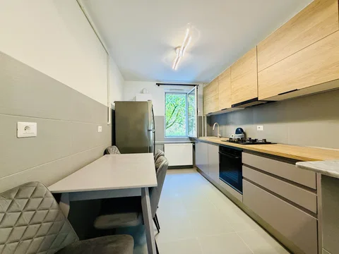 Apartament 3 camere decomandat – Gheorgheni, zona Hotel Royal - fotografie 1