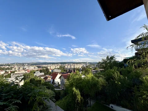 O casă cu suflet și o priveliște care te oprește din drum – Grigorescu - fotografie 22